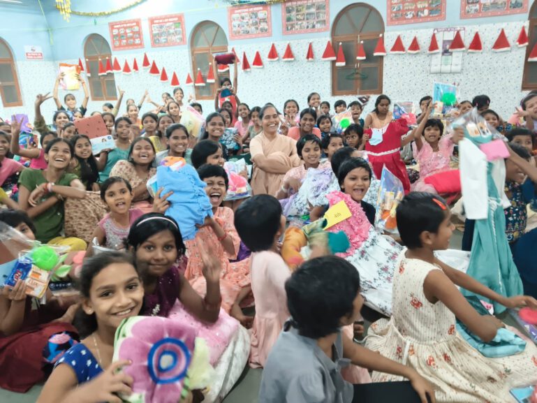 Gute Stimmung allerorten zu Weihnachten, wie hier in Balwatika